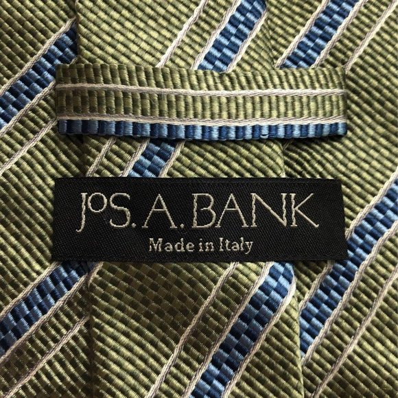 NWOT JoS. A. Bank Silk Tie - Picture 3 of 3